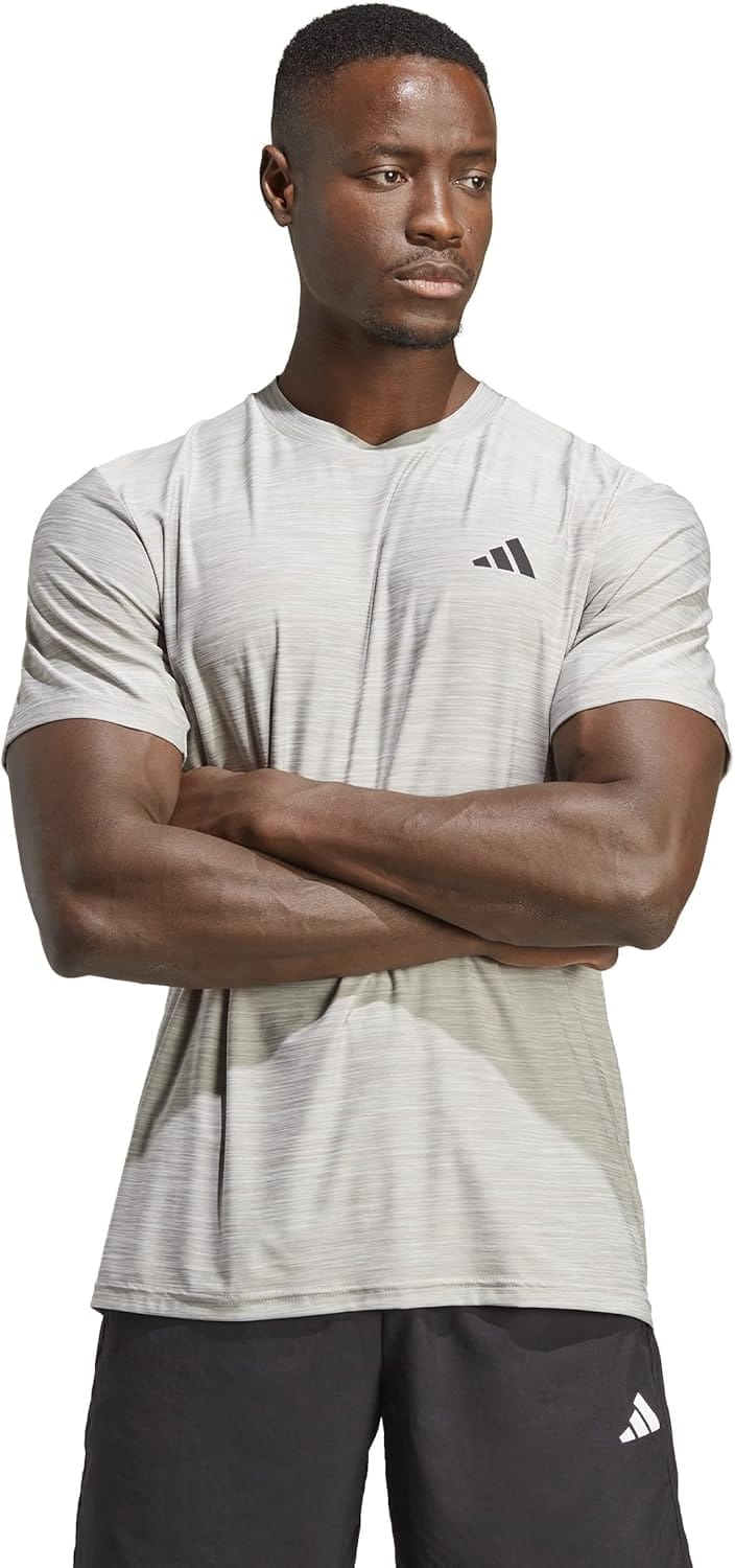 Adidas Train Essentials: Der ideale Stretch-Trainingsshirt für Männer